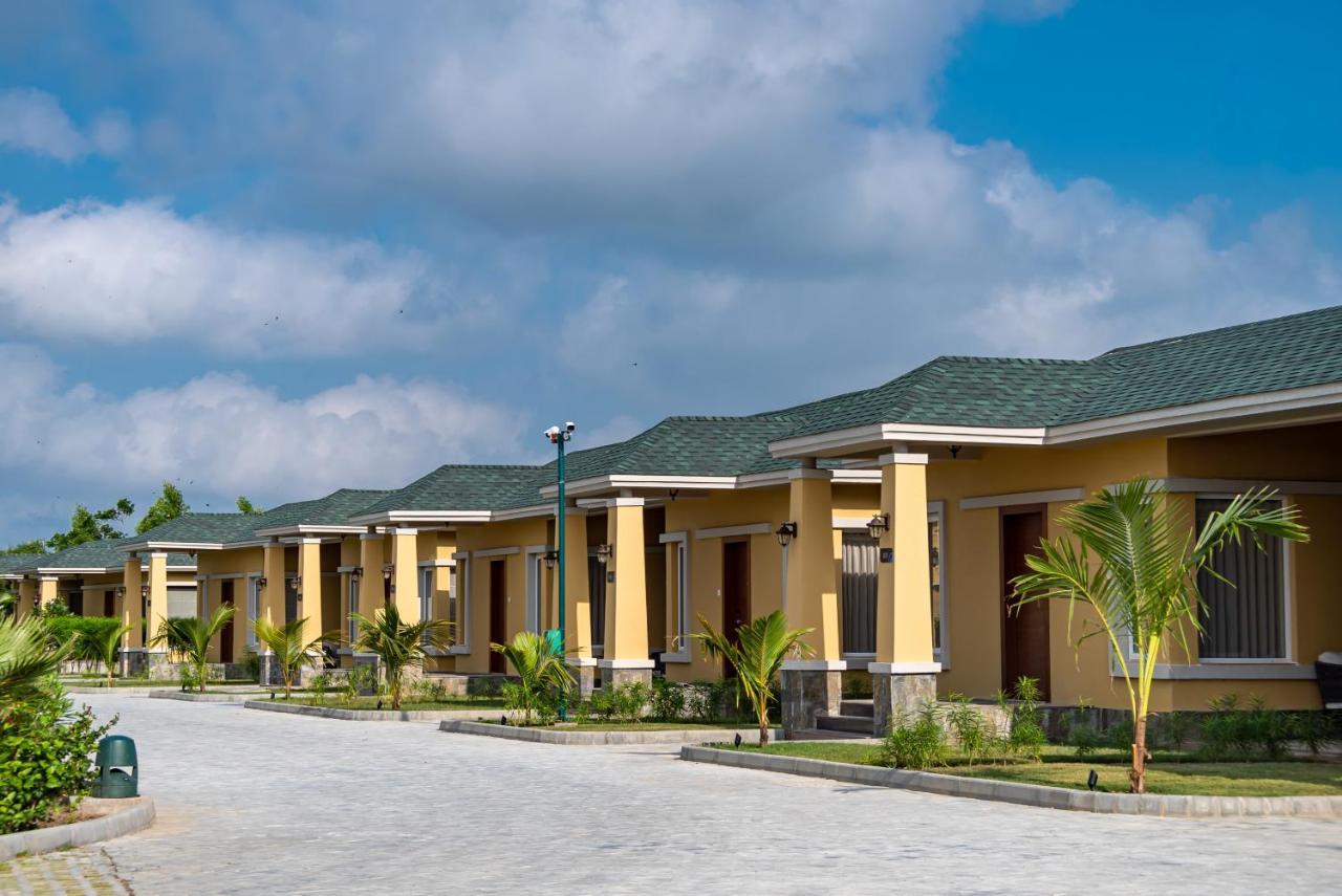 Hawthorn Suites By Wyndham Dwarka Luaran gambar