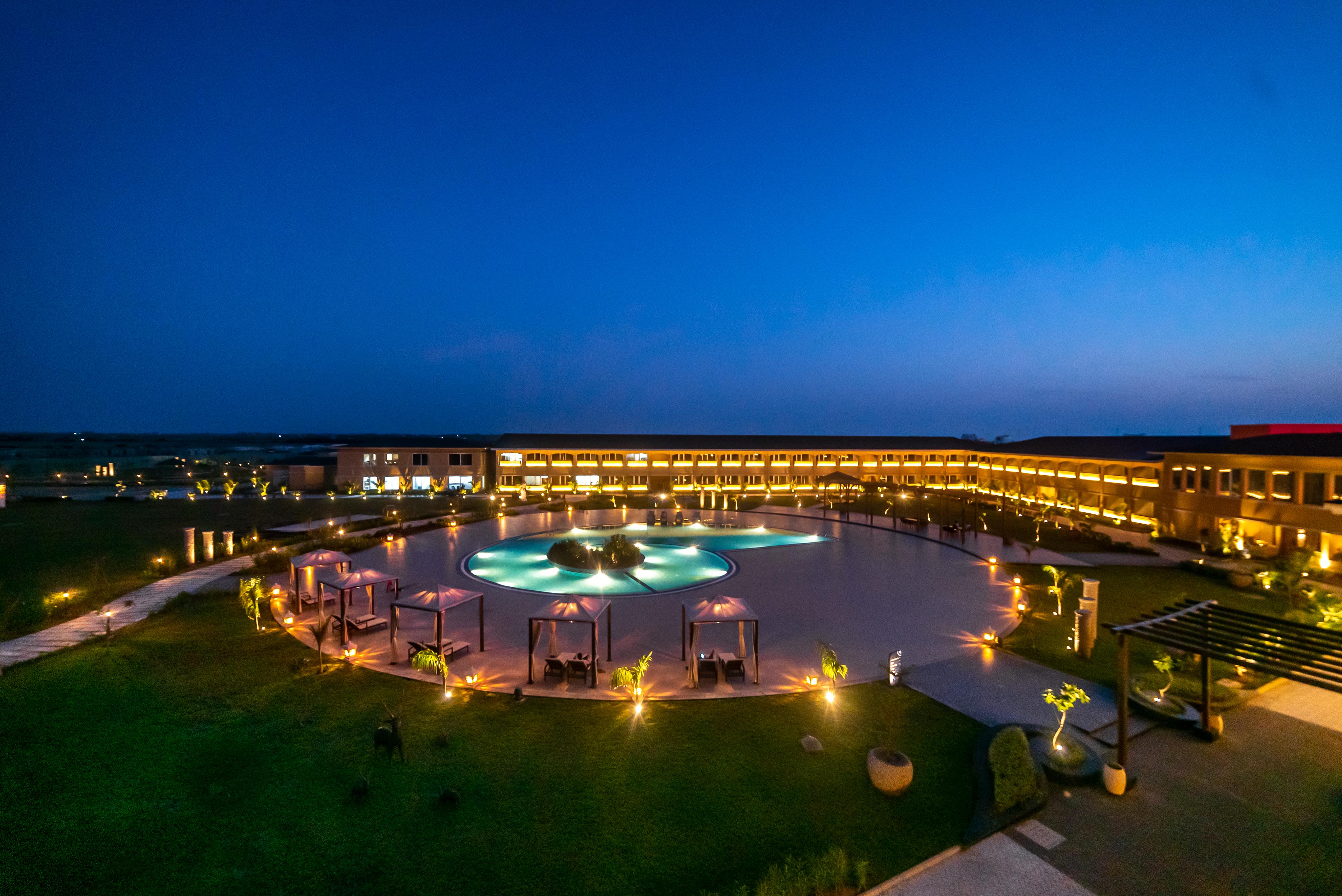 Hawthorn Suites By Wyndham Dwarka Luaran gambar